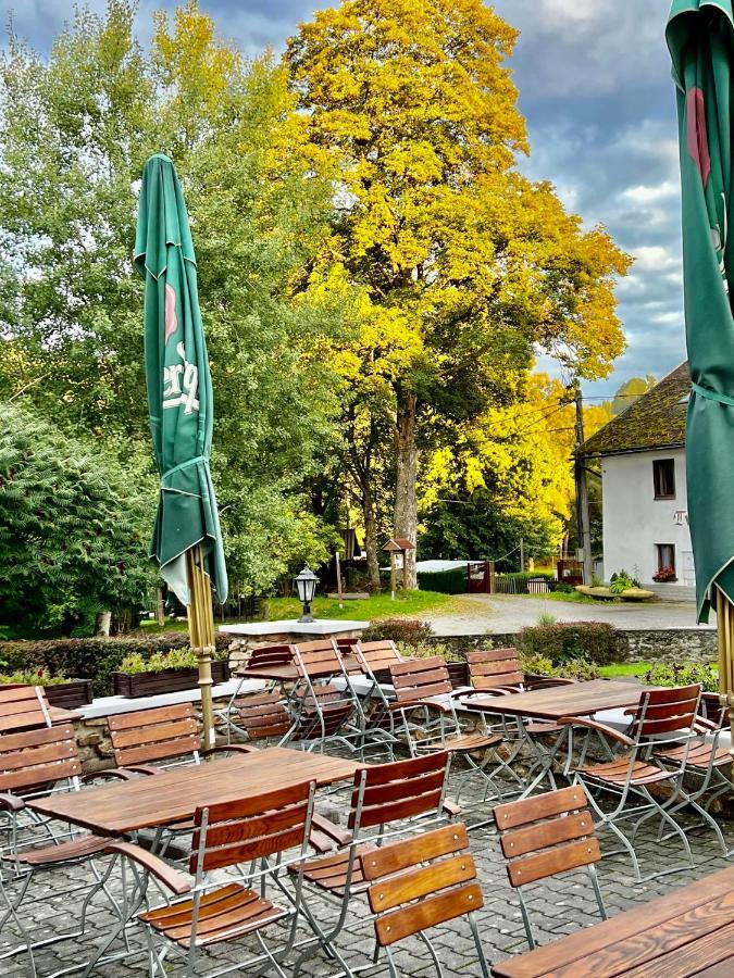 Hotel Jiricna Сушице Экстерьер фото