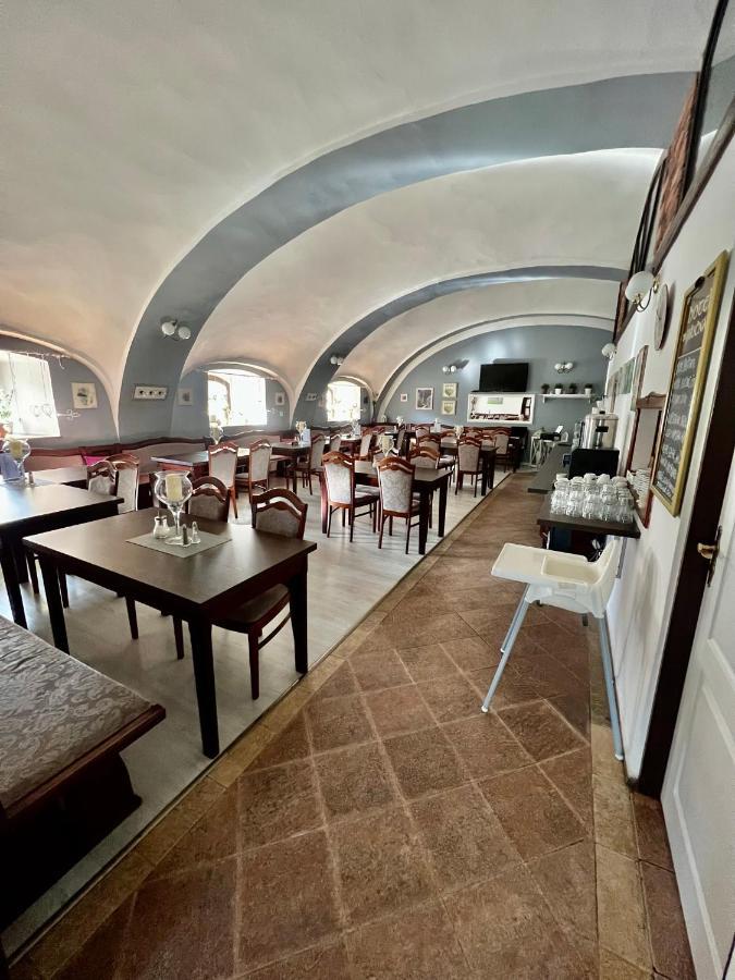 Hotel Jiricna Сушице Экстерьер фото