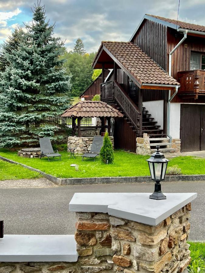 Hotel Jiricna Сушице Экстерьер фото