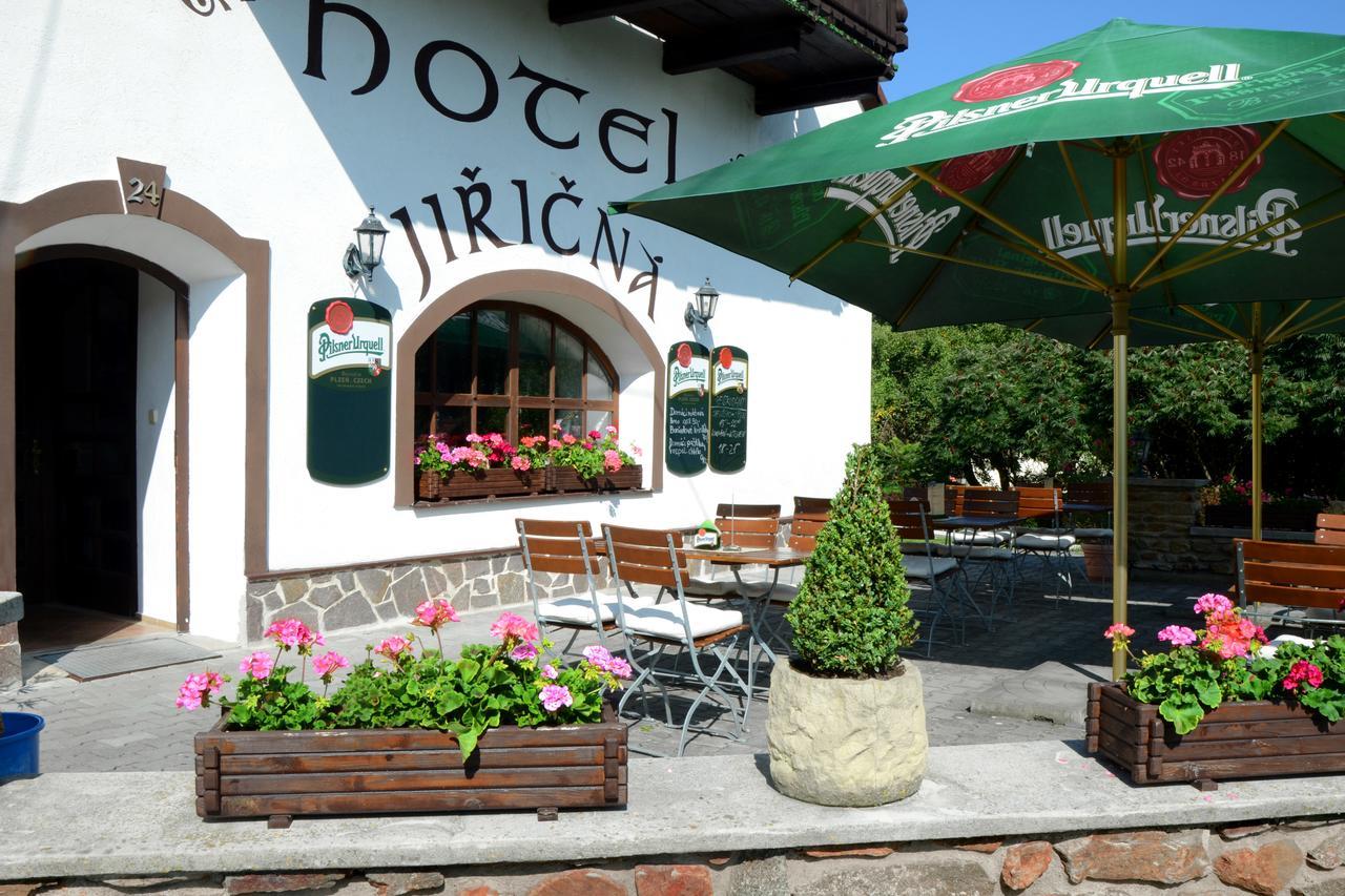 Hotel Jiricna Сушице Экстерьер фото